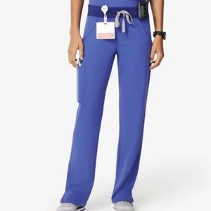 FIGS Kade Cargo Scrub Pants in Denim (Women’s) Medium Tall LIMITED EDITION